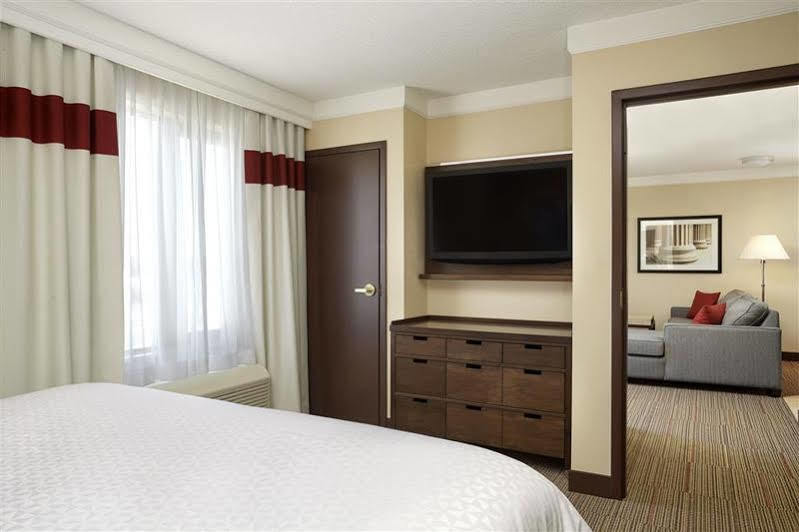 Four Points By Sheraton Kitchener-واترلو المظهر الخارجي الصورة