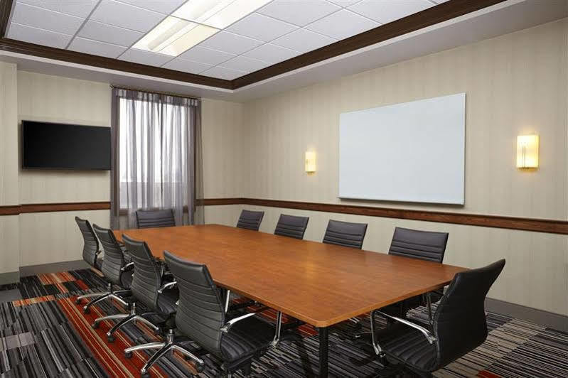 Four Points By Sheraton Kitchener-واترلو المظهر الخارجي الصورة